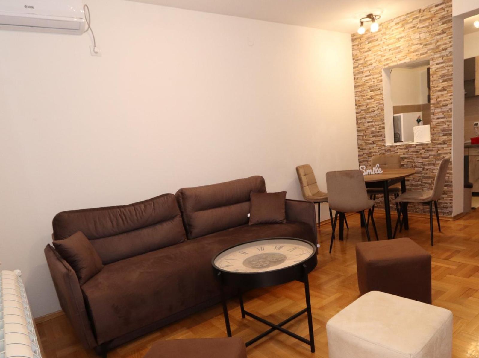 Lux Apartment Rose 2 60M2 クラグイェヴァツ エクステリア 写真